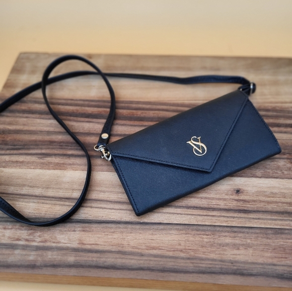 Victoria's Secret Handbags - Victoria's Secret Black Crossbody w/Black Leather & Silver Chain Straps, EUC